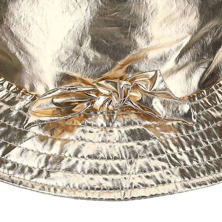Laminated canvas hat
