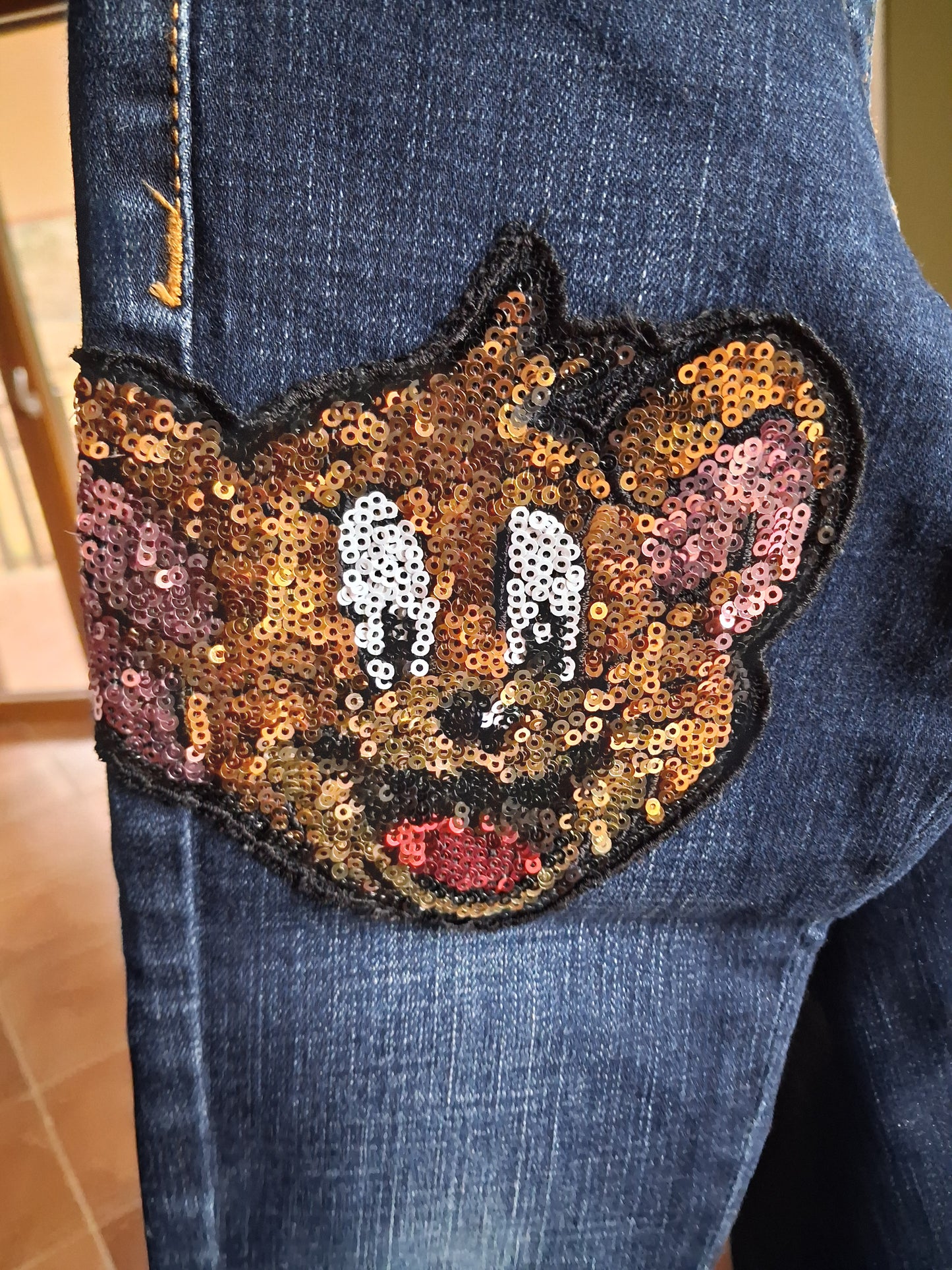 Jeans w/stars & sequins