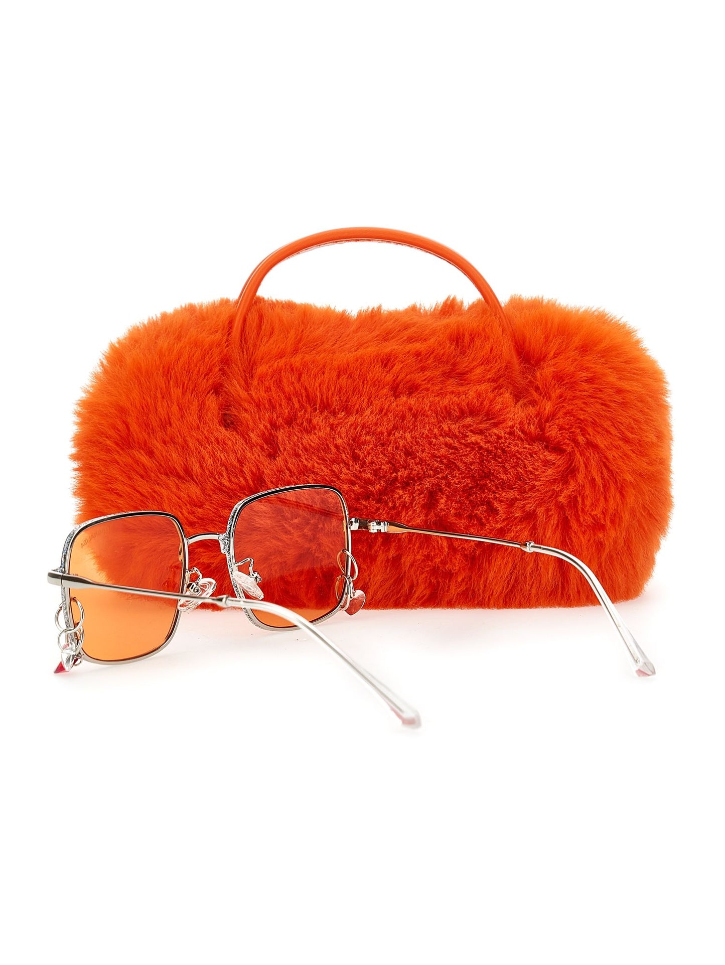 Sunglasses with charm