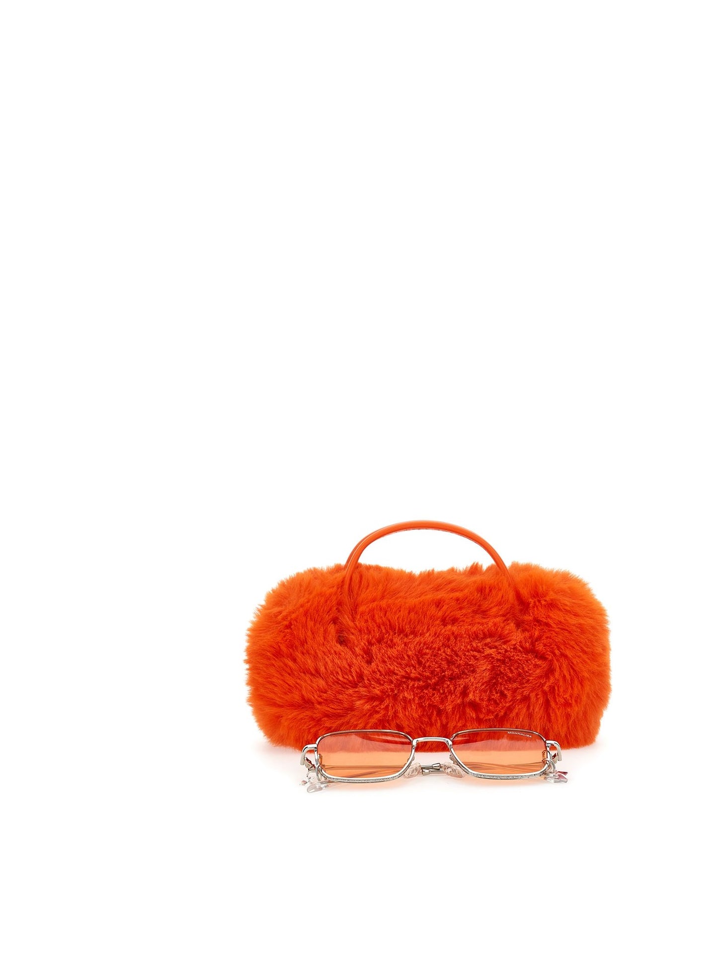 Sunglasses with charm