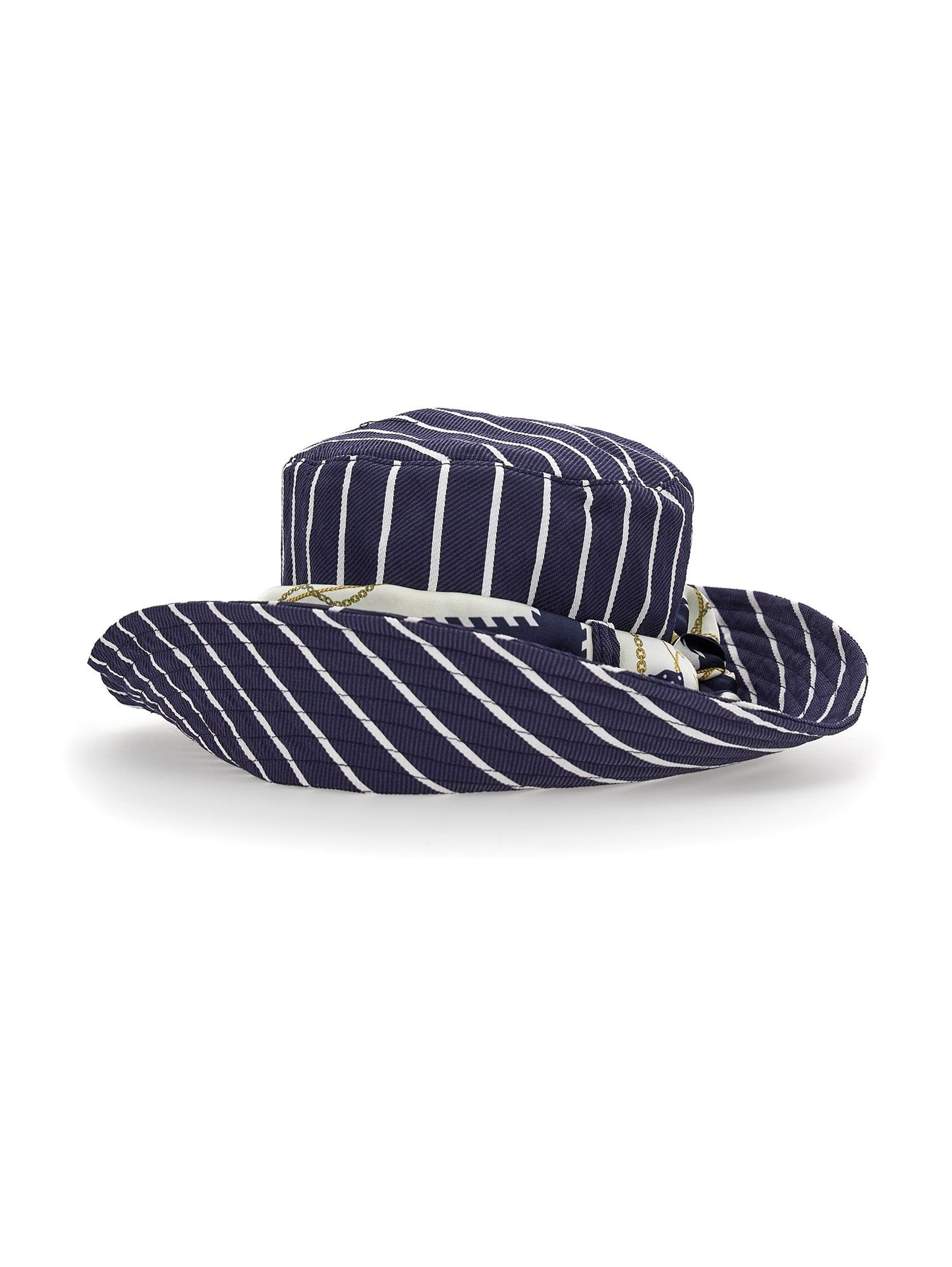 Alternating stripe hat