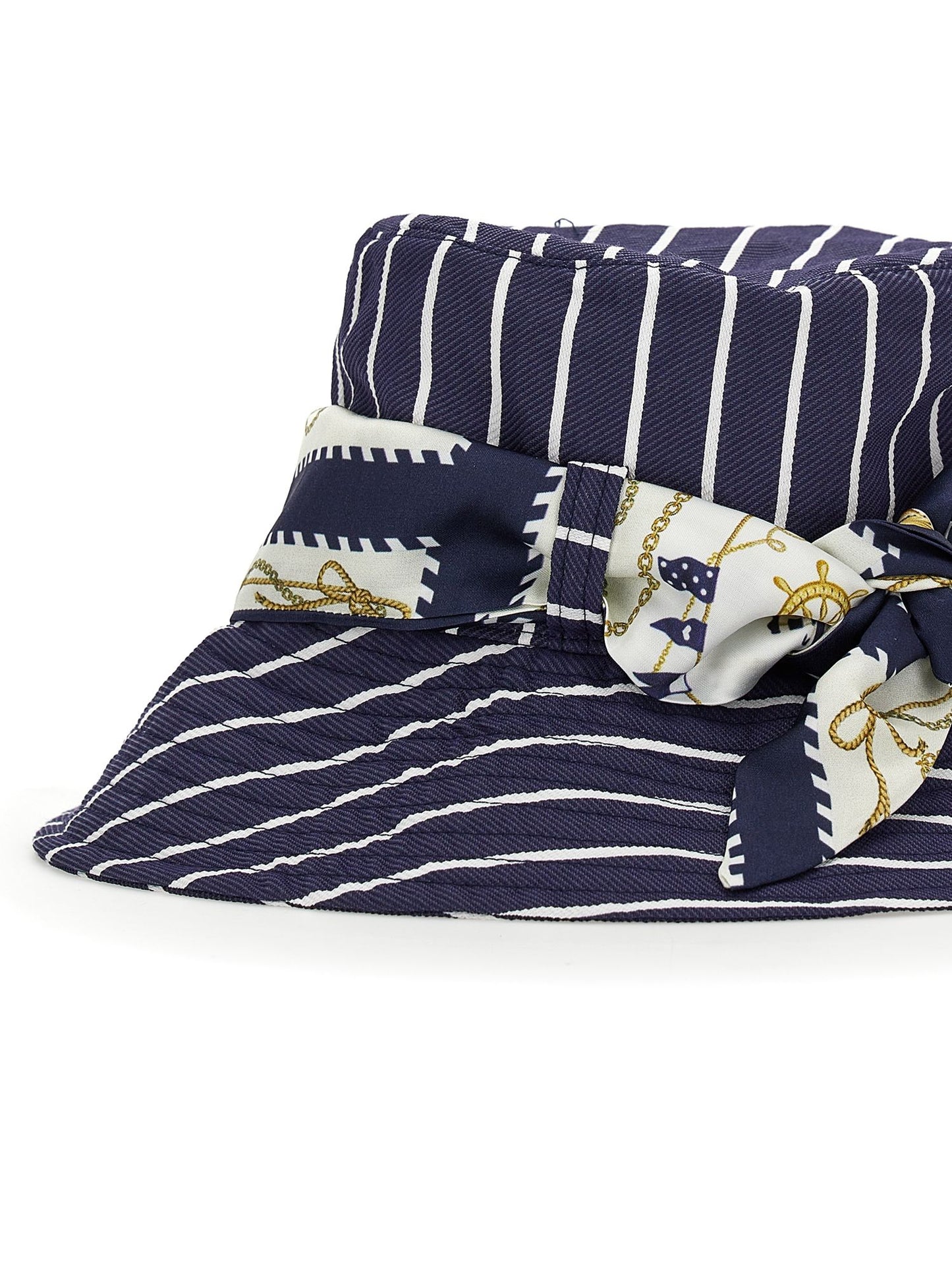 Alternating stripe hat