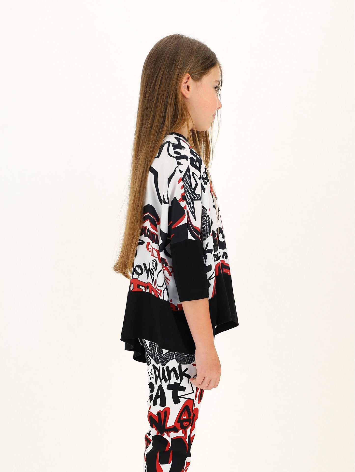 Graffiti print georgette T-shirt
