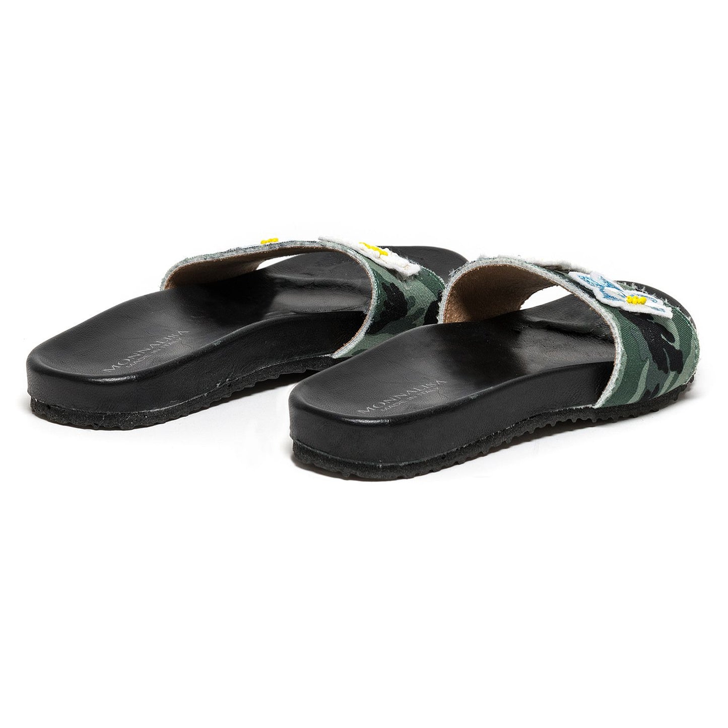 Camouflage slippers with flowers