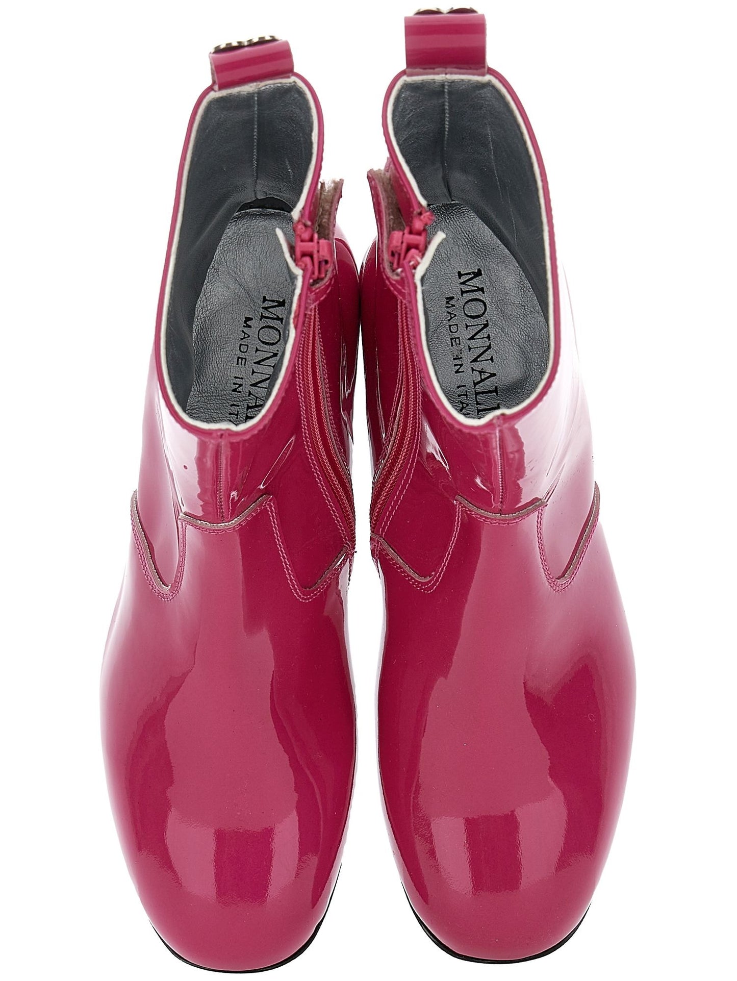 Patent leather ankle boots with heel