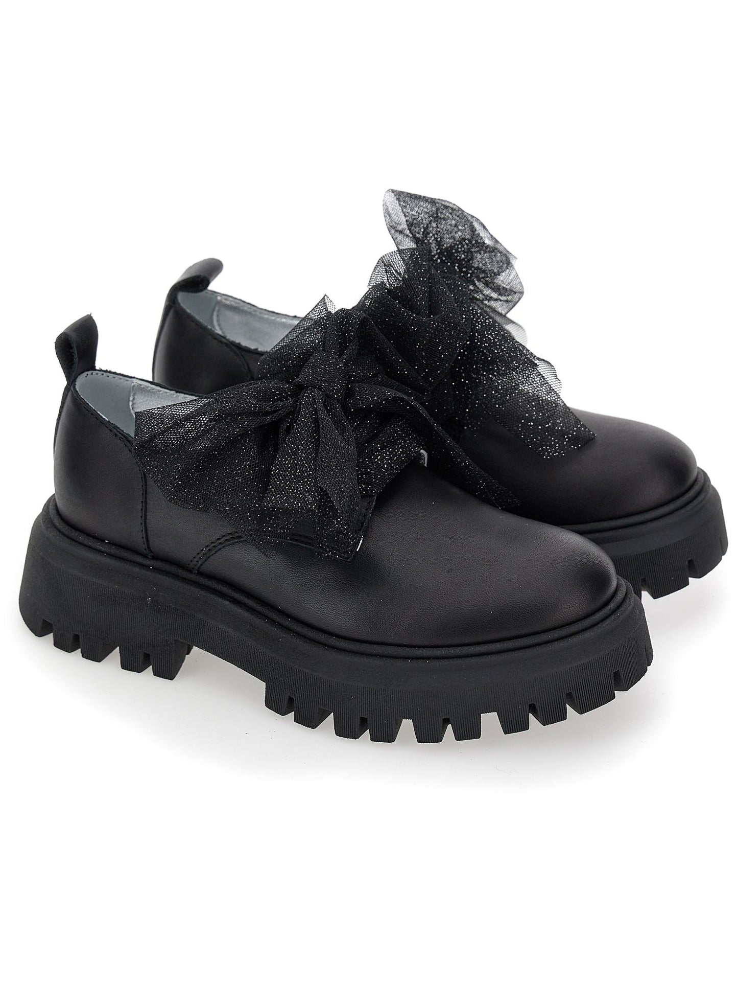 Laminated derby style shoes