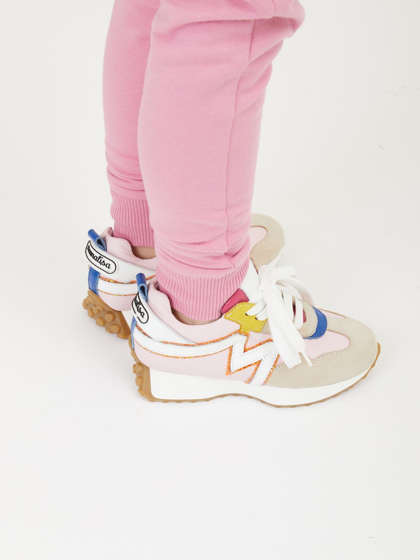 Nappa bumper running shoes