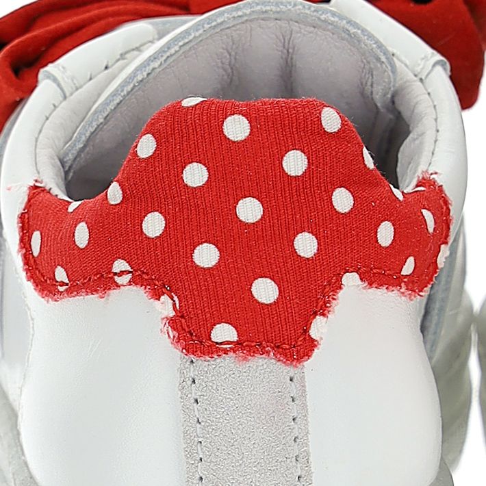 Leather sneakers with bow