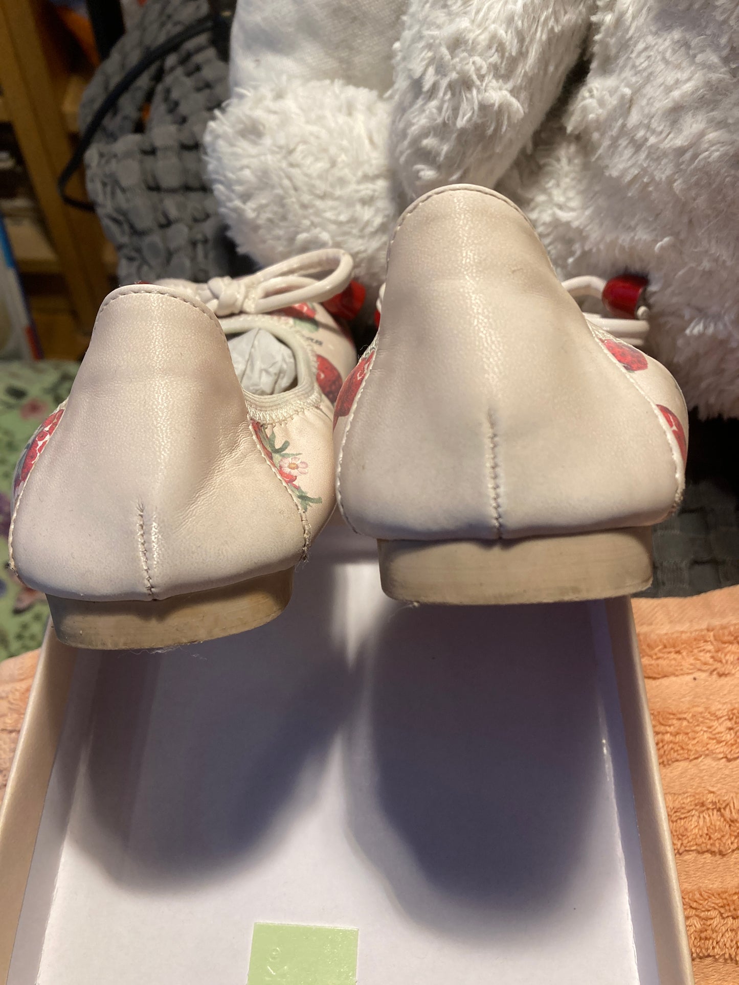 Strawberry print ballerinas