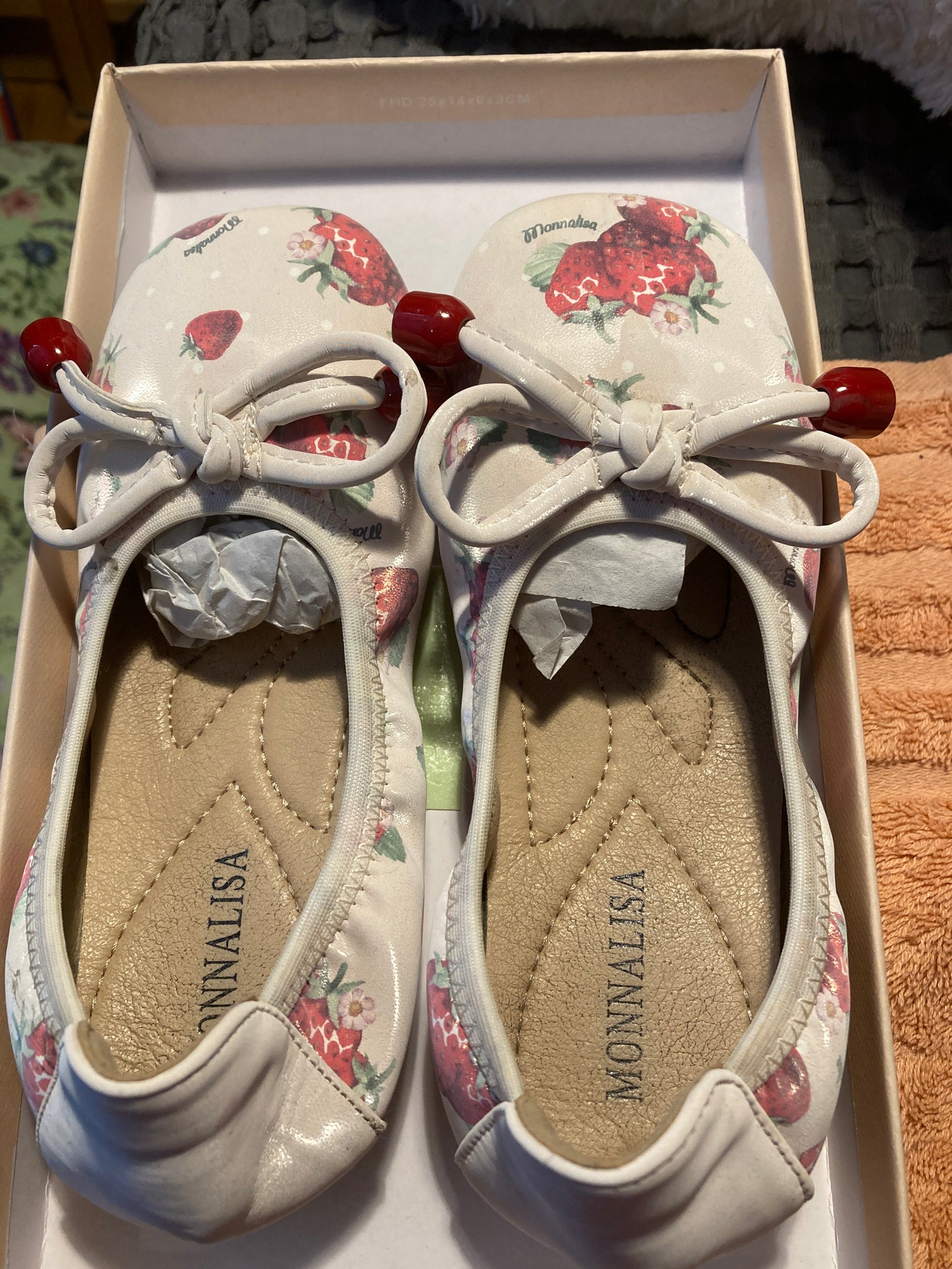 Strawberry print ballerinas