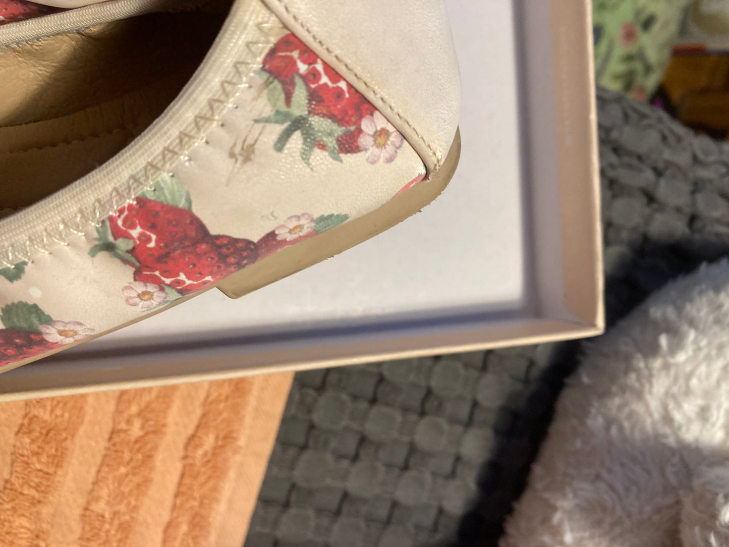 Strawberry print ballerinas
