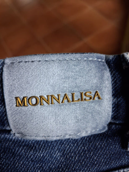 Jeans with embroidered daisies