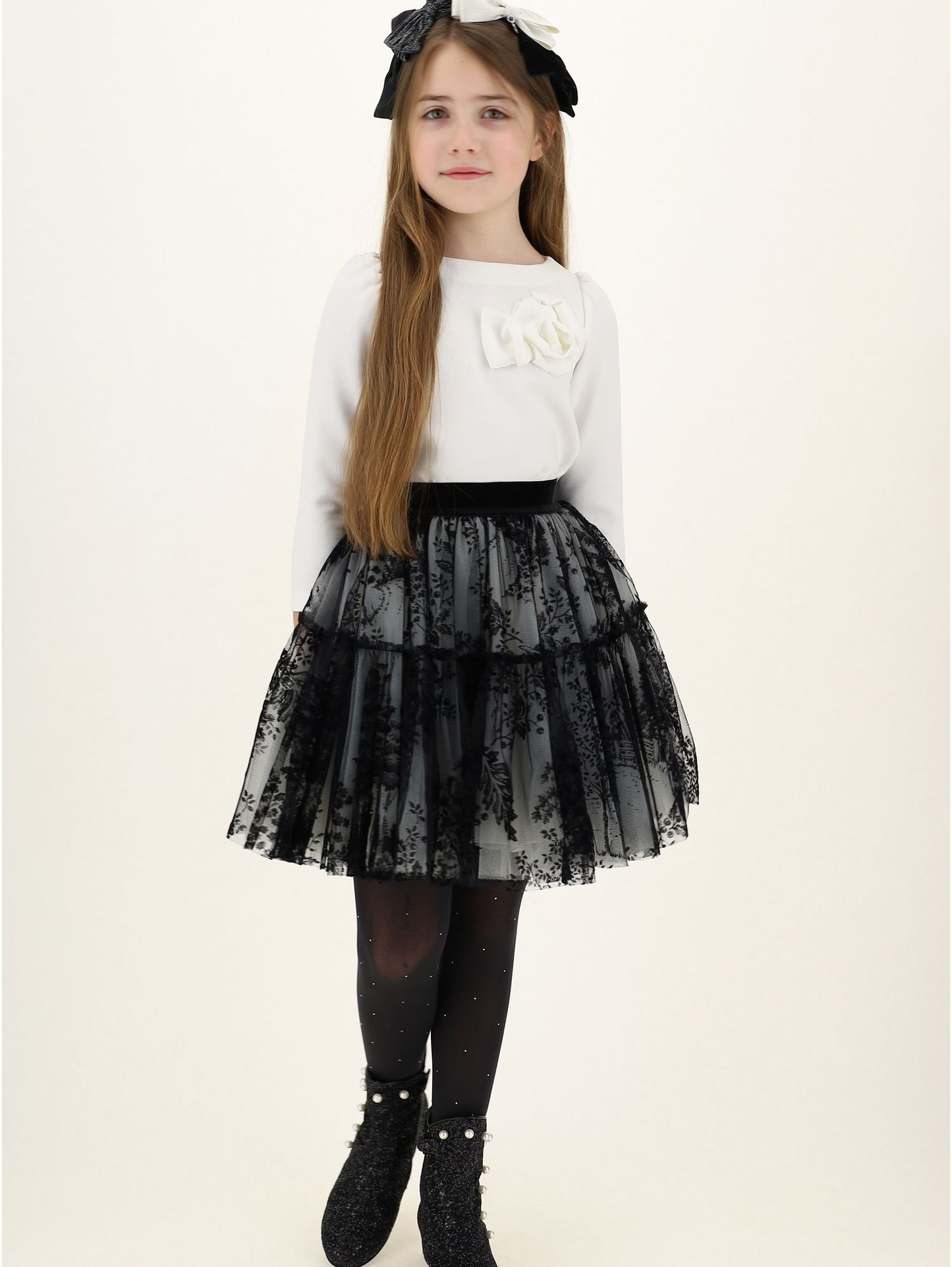 Crepe blouse with flower