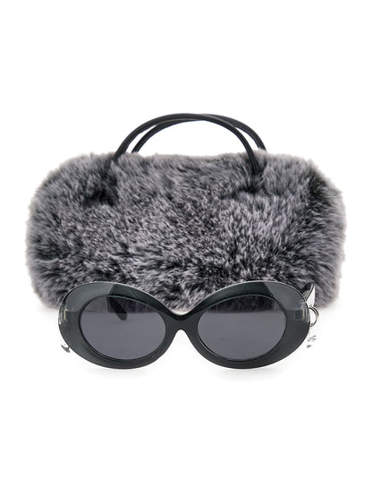 Sunglasses with charm
