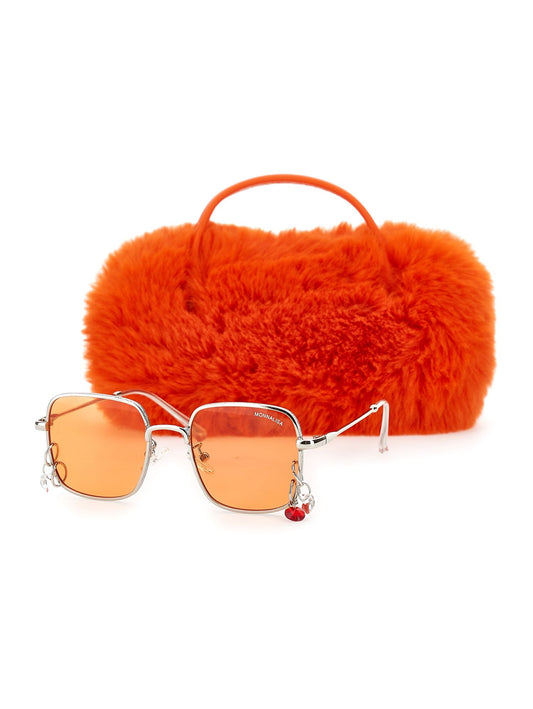 Sunglasses with charm