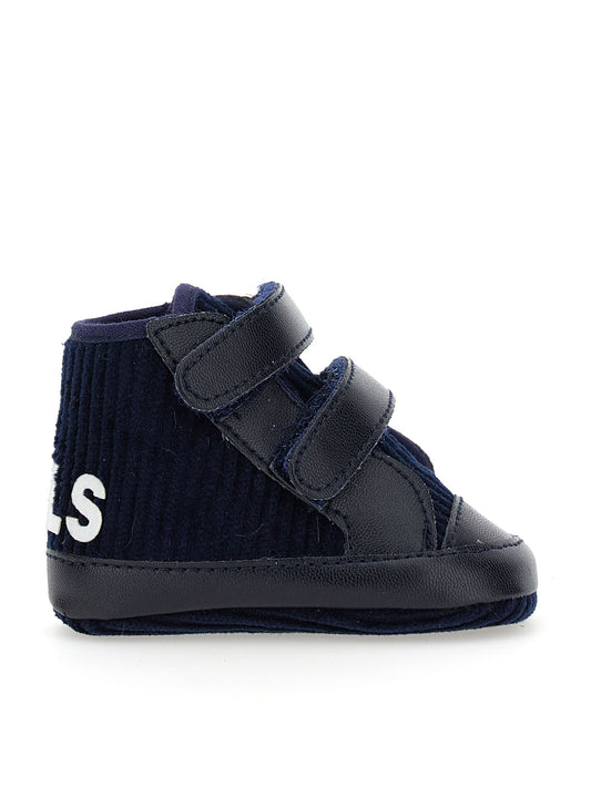 Velvet baby shoes