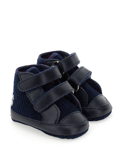 Velvet baby shoes