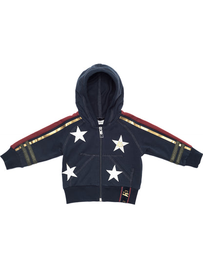 Sweat ouvert avec blason appliqué.