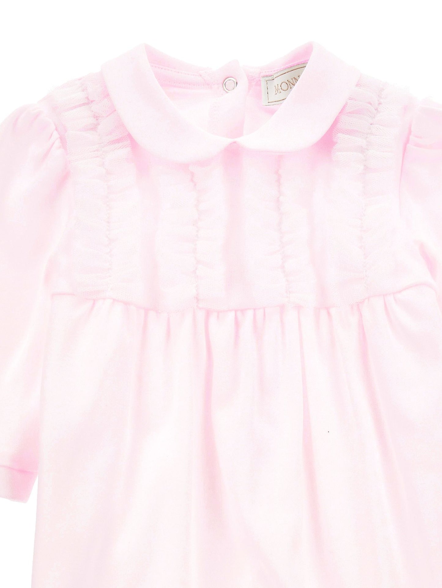 Three-piece suit with ruffles
