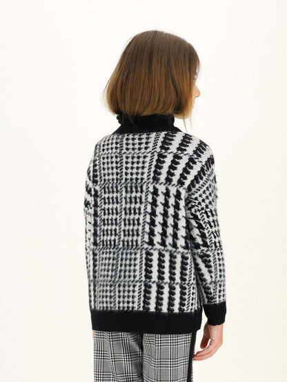 Angora mixed sweater