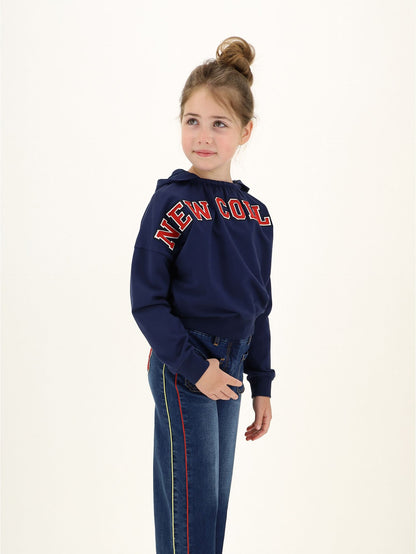 Cropped sweatshirt with college writing