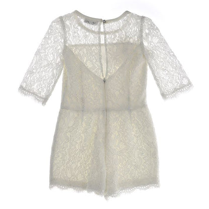 Tuta in pizzo con gonna in tulle