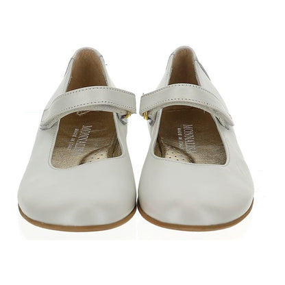 Round toe ballerinas