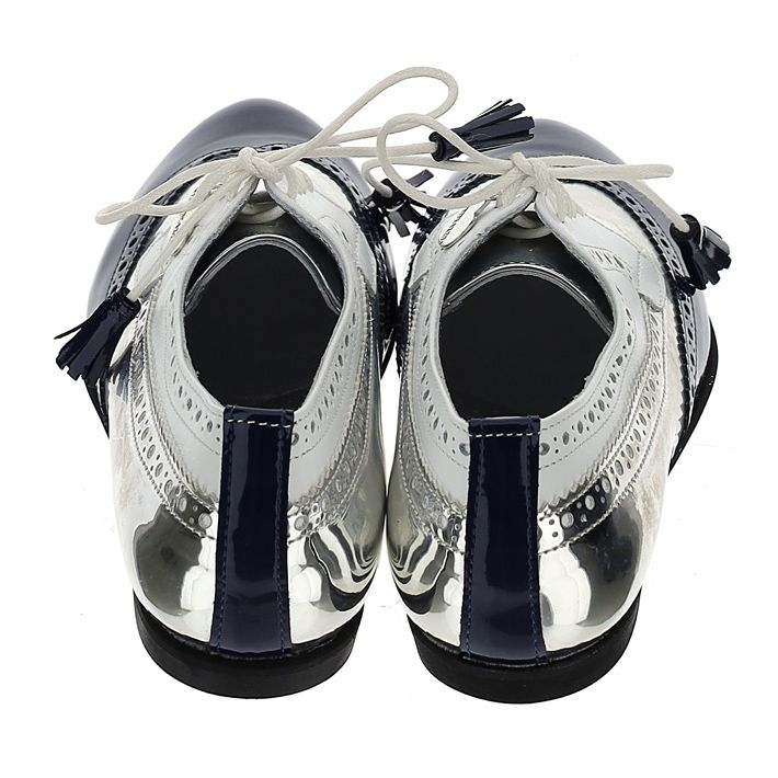 Derby style girls' shoes