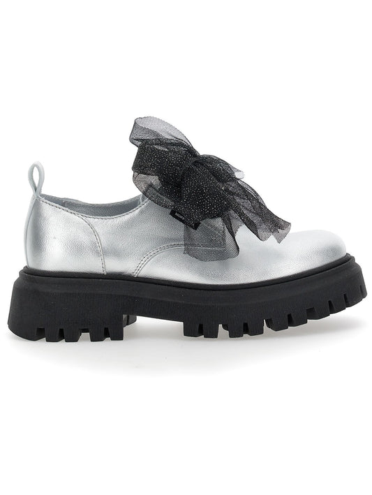 Laminated derby style shoes