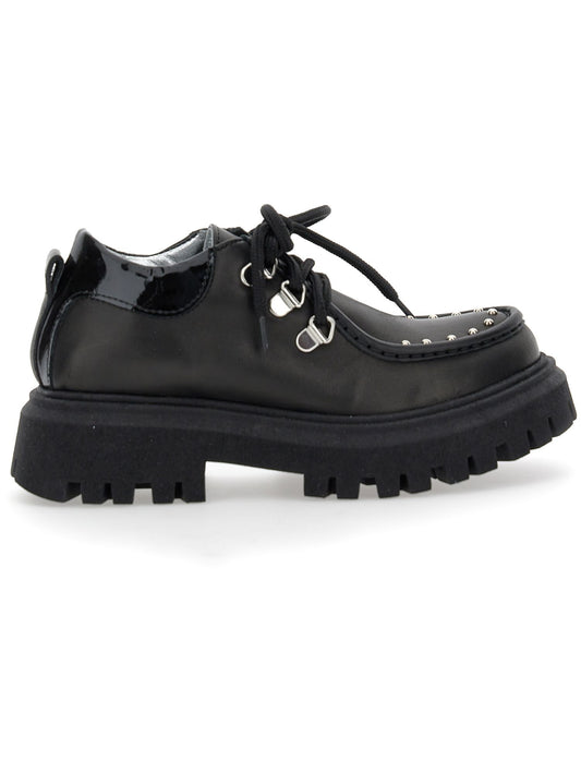 Lace-up leather shoes