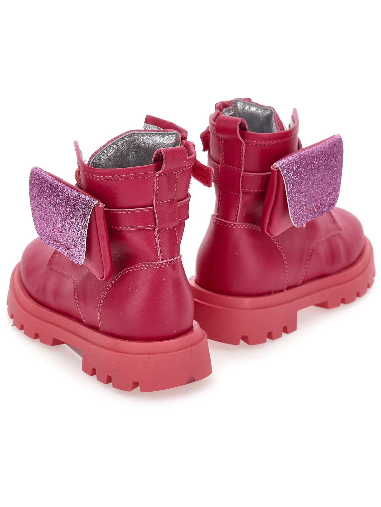 Leather ankle boots with pocket