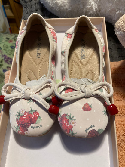 Strawberry print ballerinas